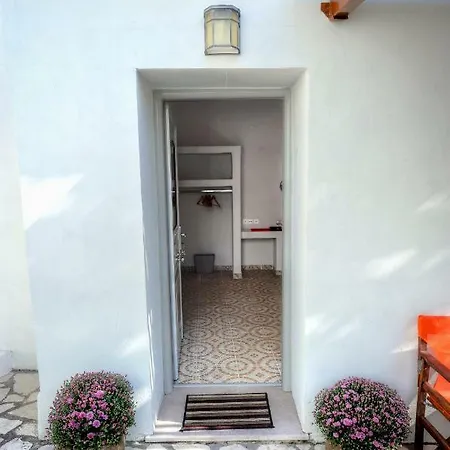 Aimilia * Longos (Paxos)